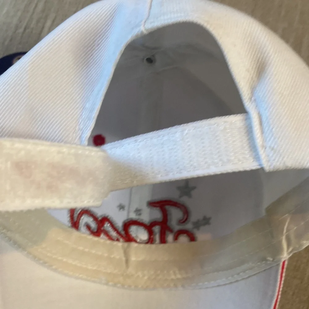 Foxy Ladies NWT White & Red Adjustable One Size Hat